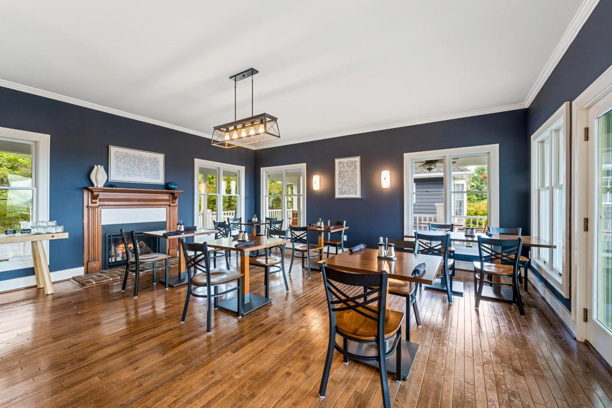 Inn At Brierley Hill Лексингтон Экстерьер фото
